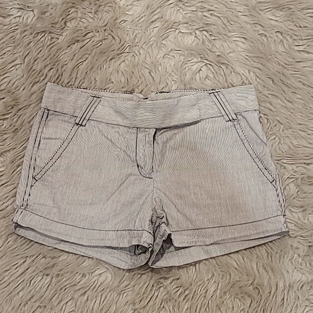 Jcrew womens white and gray chino stripped cotton shorts size 2